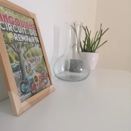 Holiday home Charmante Maison Charentaise Des Annees 30
