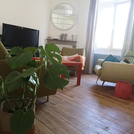 Holiday home Charmante Maison Charentaise Des Annees 30 *