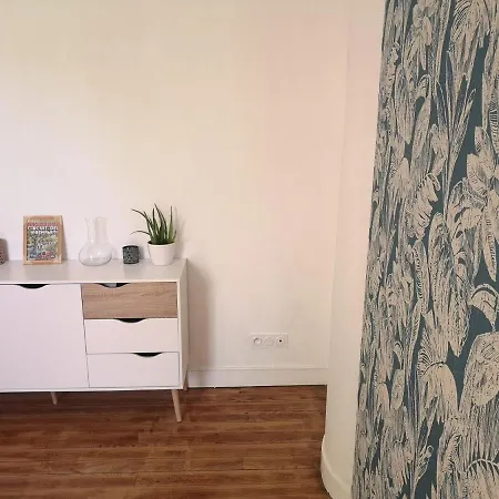 Holiday home Charmante Maison Charentaise Des Annees 30 Angouleme
